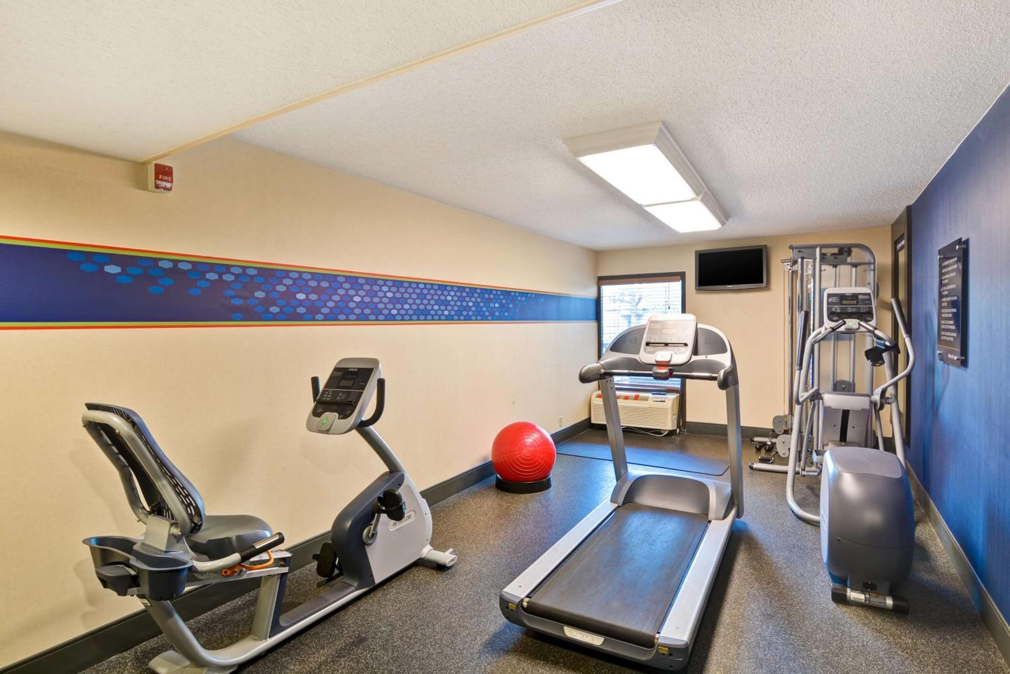 Hampton Inn Memphis Poplar Екстер'єр фото