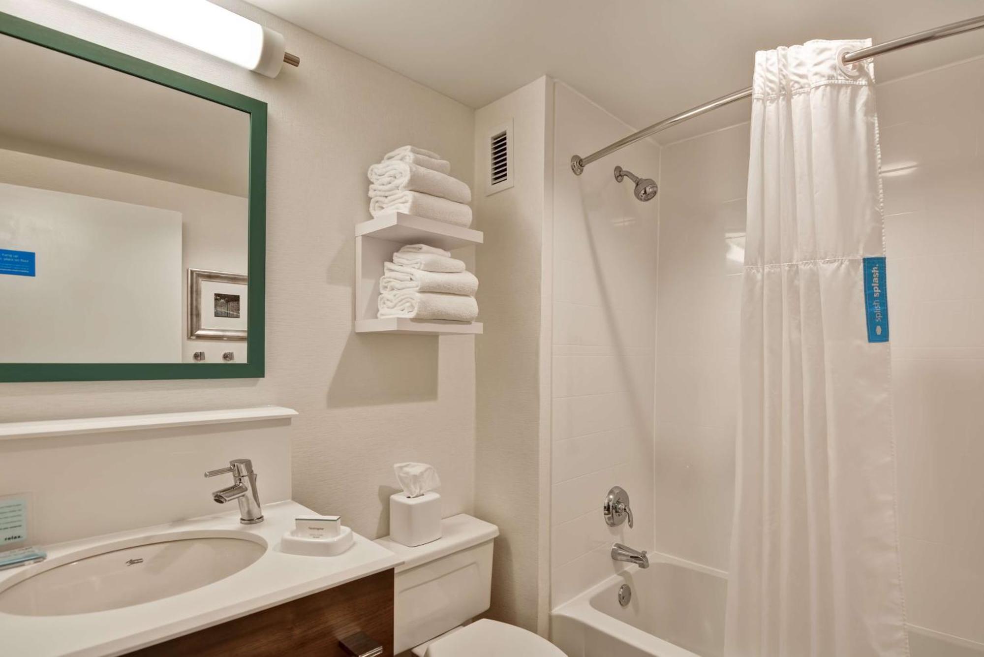 Hampton Inn Memphis Poplar Екстер'єр фото