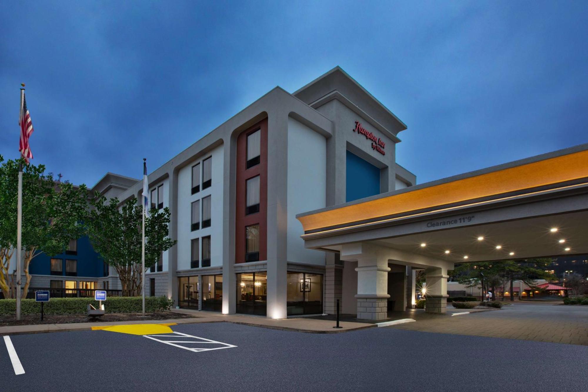 Hampton Inn Memphis Poplar Екстер'єр фото