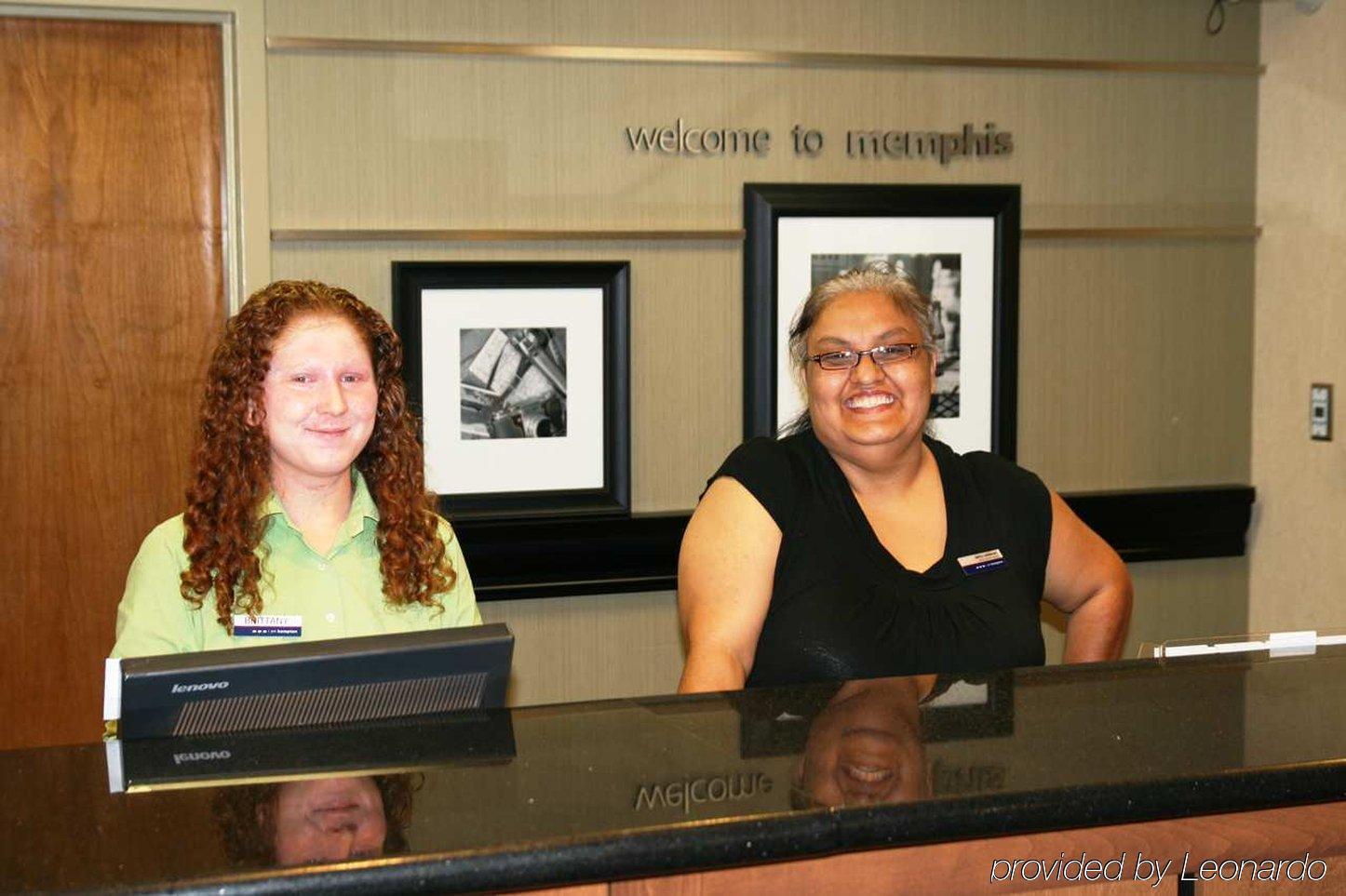 Hampton Inn Memphis Poplar Інтер'єр фото
