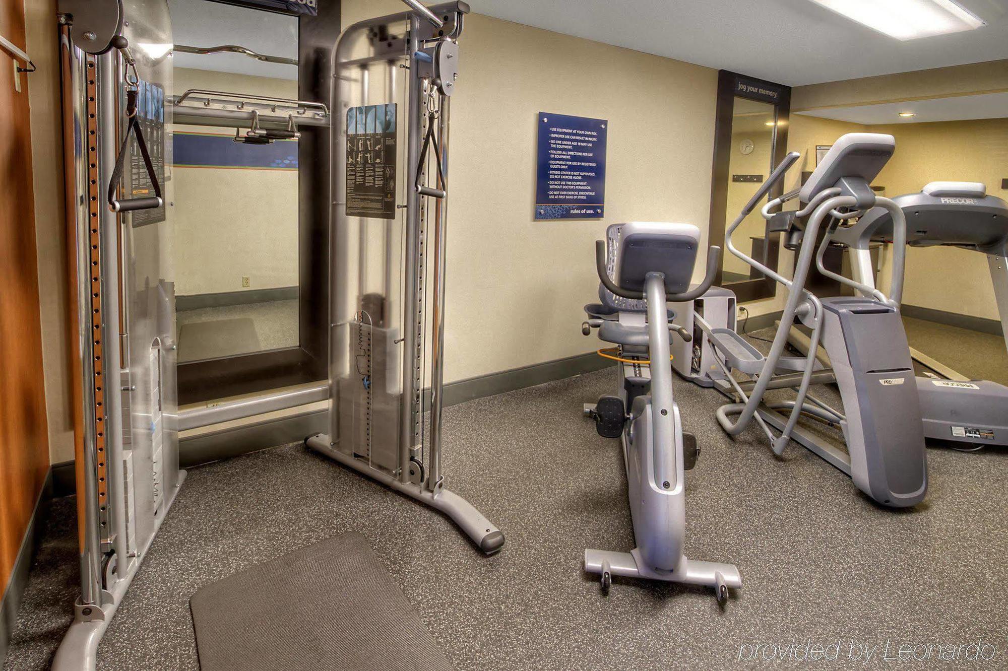 Hampton Inn Memphis Poplar Екстер'єр фото